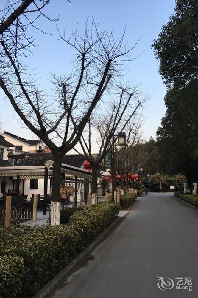 Suzhou Greendoor Resort Hotel Екстериор снимка